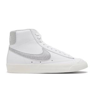 Nike Blazer Mid '77 Essential White Metallic Silver Size 7.5 DQ7574-100